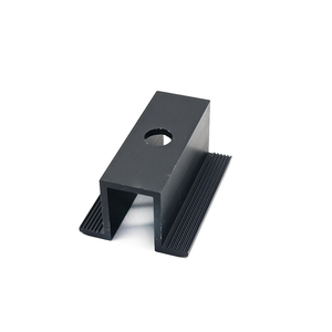 الألومنيوم الأسود لوحة للطاقة الشمسية قوس المشبك عدة منتصف المشبك لنظام تركيب السقف
